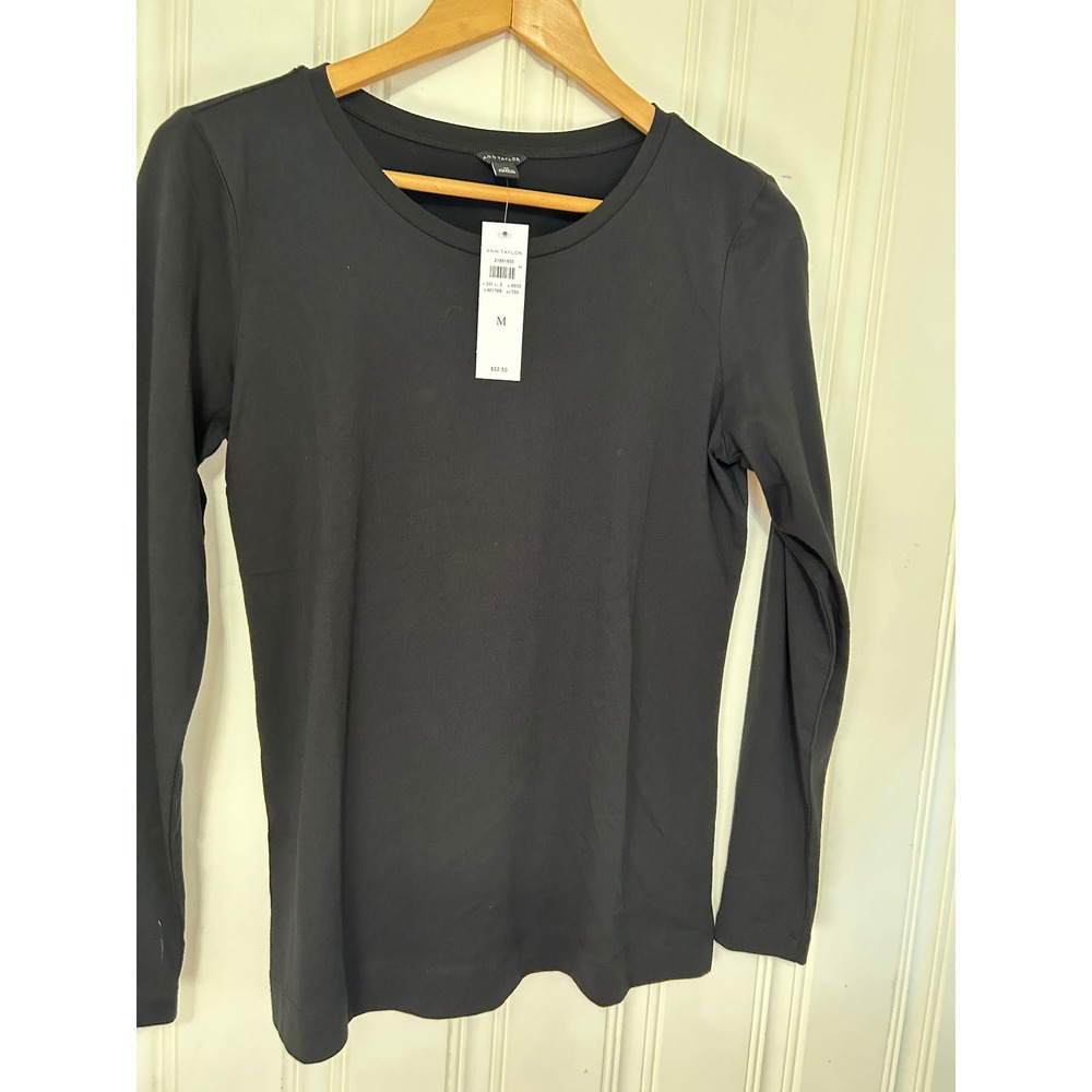NWT Ann Taylor Black Pima Cotton Long Sleeve Scoop Neck Tee Shirt Medium Basic